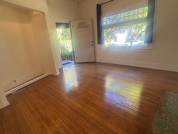 4th image of 837 N La Fayette Park Pl APT C