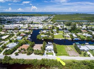 3235 Franzone Rd, Saint James City, FL 33956