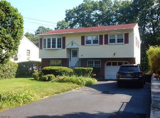 26 Matthew Ct, Landing, NJ 07850