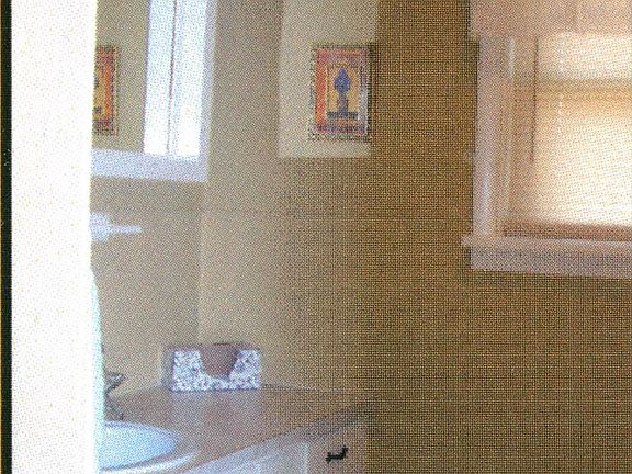 Spacious bathroom!