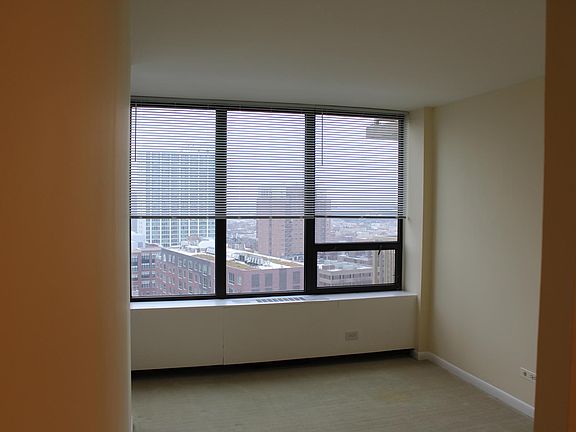3rd image of 3930 N Pine Grove Ave APT 1802
