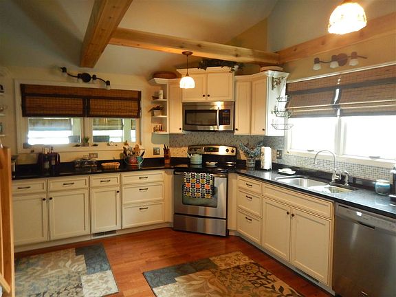 2nd image of 8060 Garth Point 25.25 Ln
