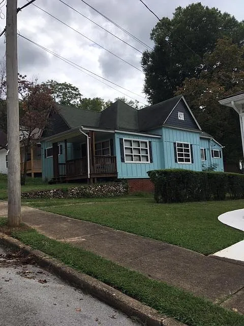 3 bed, 1300 sqft, $1,750 — Photo 2