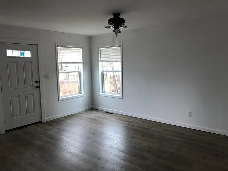 69 Manchester St #4 — Photo 10