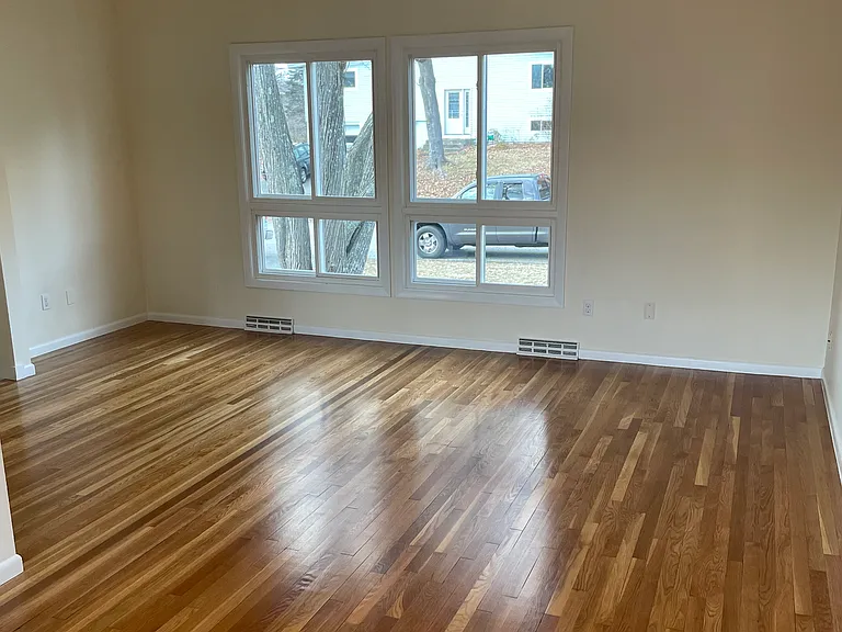11 Debra Ln — Photo 7