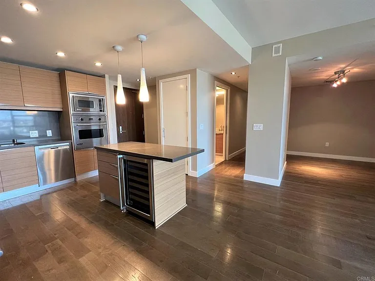 1325 Pacific Hwy #1506 — Photo 9