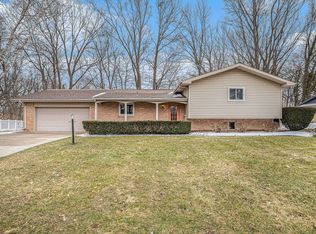 3051 Bluffwood Pl, Saint Joseph, MI 49085