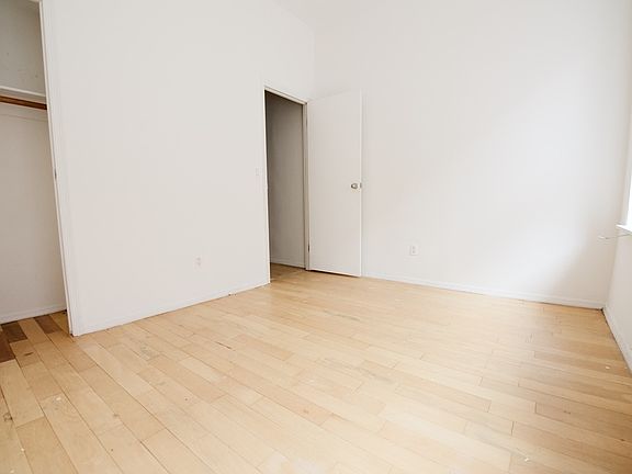 3rd image of 139 Eldridge St #9A