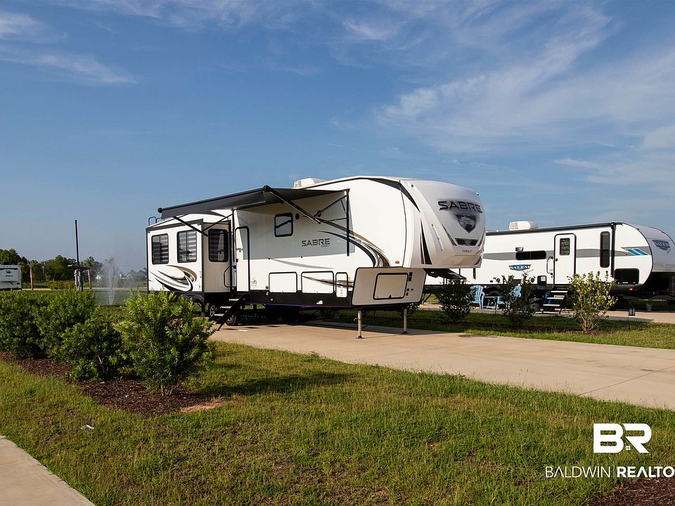 1st image of 804 Vacation Cir