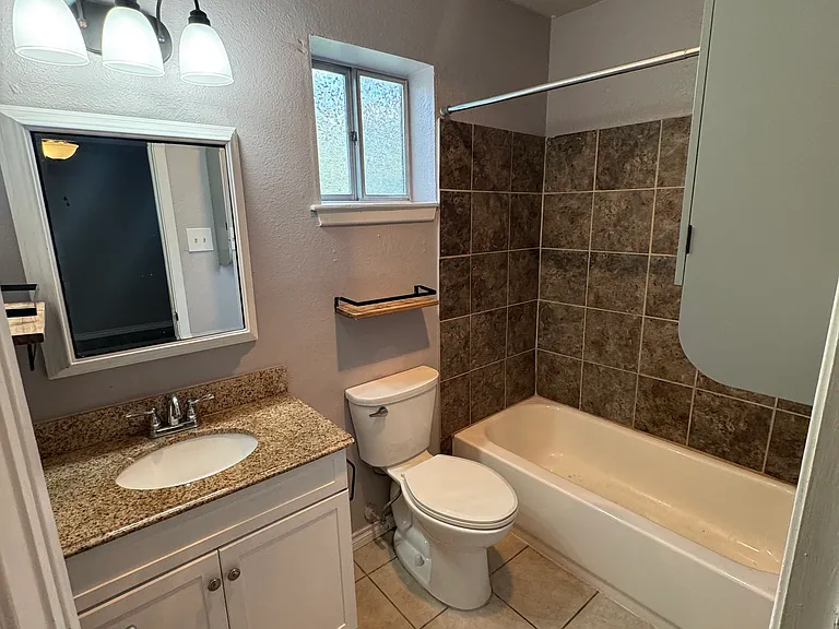 1404 Sagebrush Dr — Photo 5