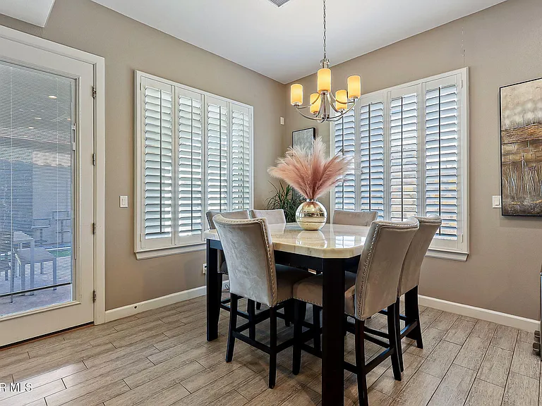 704 Warwickshire Pl — Photo 11