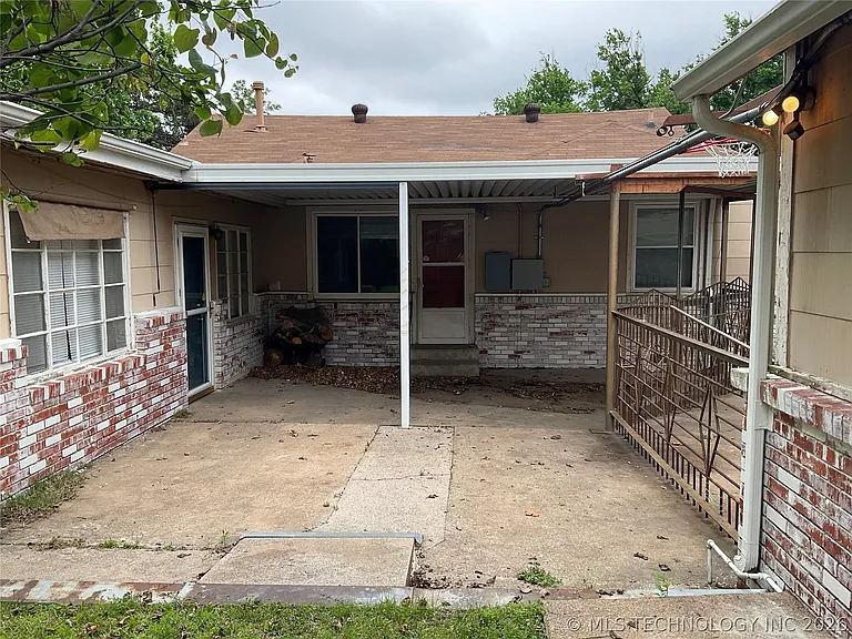 1644 S Knoxville Ave — Photo 20