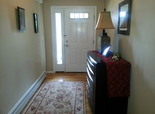 18 Country Holw, Highland Mills, NY