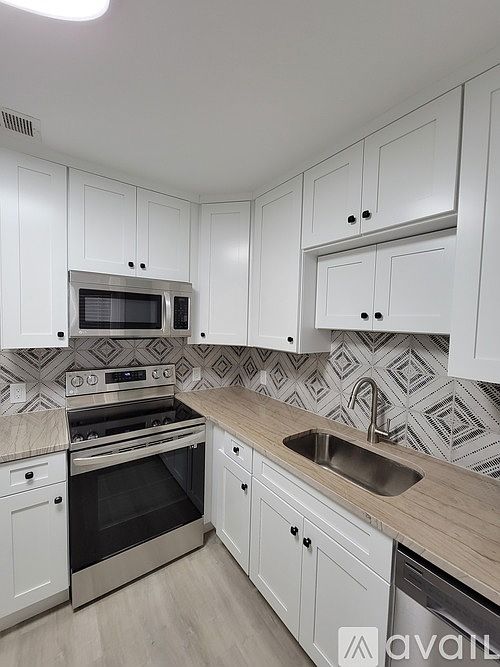 1st image of 2157 10th Ave #2157