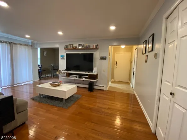 12 River Road #F, Nutley Twp., NJ 07110