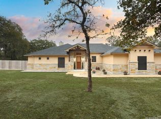 176 Sendera Xing, La Vernia, TX 78121