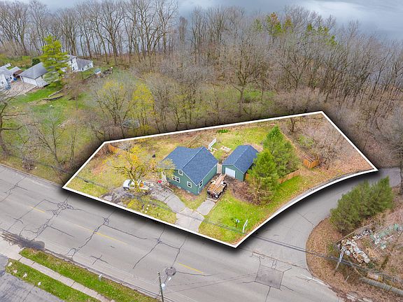 2nd image of 2356 Mount Olivet Rd