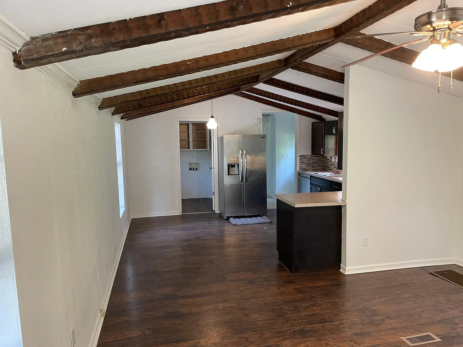 2 bed, 960 sqft, $1,175 — Photo 3