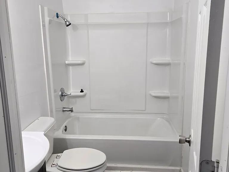 1510 W Lynn St — Photo 15