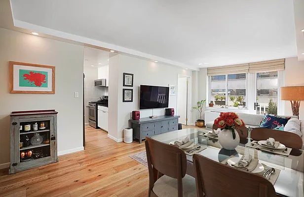 Sold by Elegran | media 2