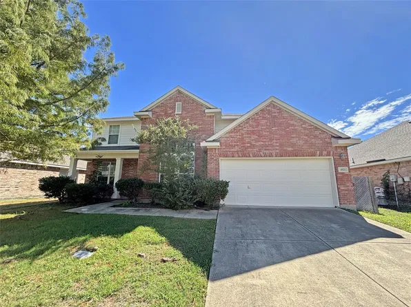 1021 San Antonio Dr, Forney, TX 75126