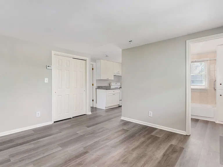 3 E Main St #1 — Photo 4