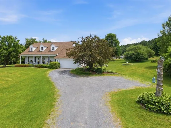 3287 Route 7, Pownal, VT 05261