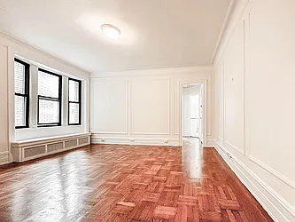 Rented by Manhattan Realty Group