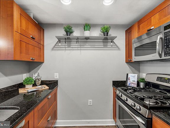 4th image of 2451 Midtown Ave APT 720