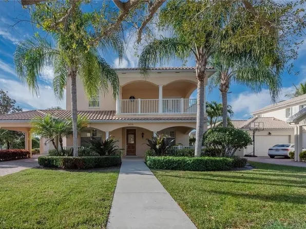8374 Zanzibar Ln, Wellington, FL 33414