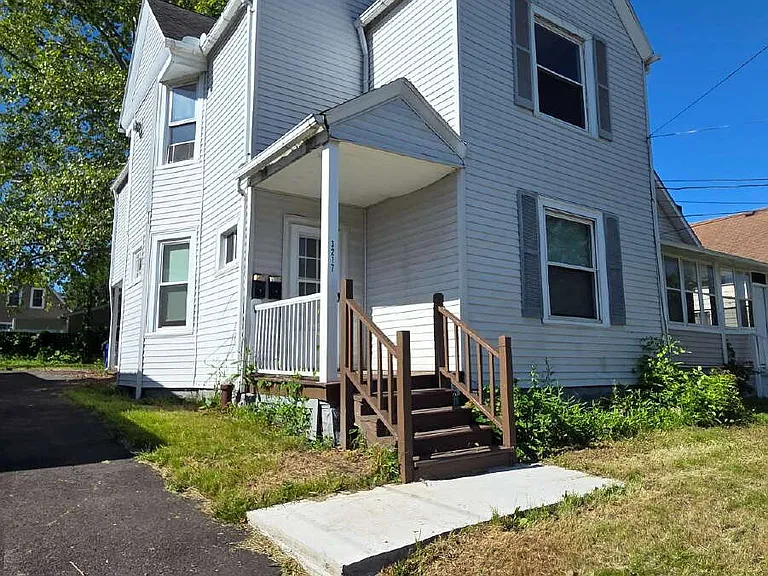 3217 Colburn Ave — Photo 14