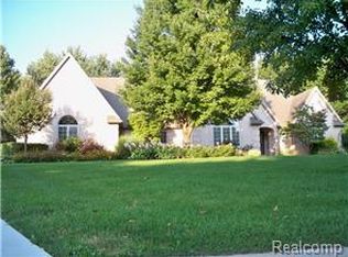 5484 Teakwood Dr, Monroe, MI 48161