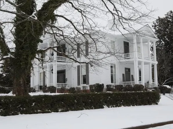 100 Mulberry St, Tuscumbia, AL 35674