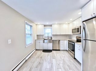 90 Highview Ave #2, Stamford, CT 06907