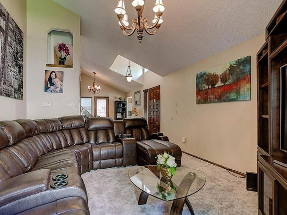 3rd image of 14820 E Wagontrail Dr