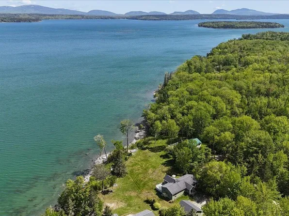 58 Blackberry Lane, Trenton, ME 04605