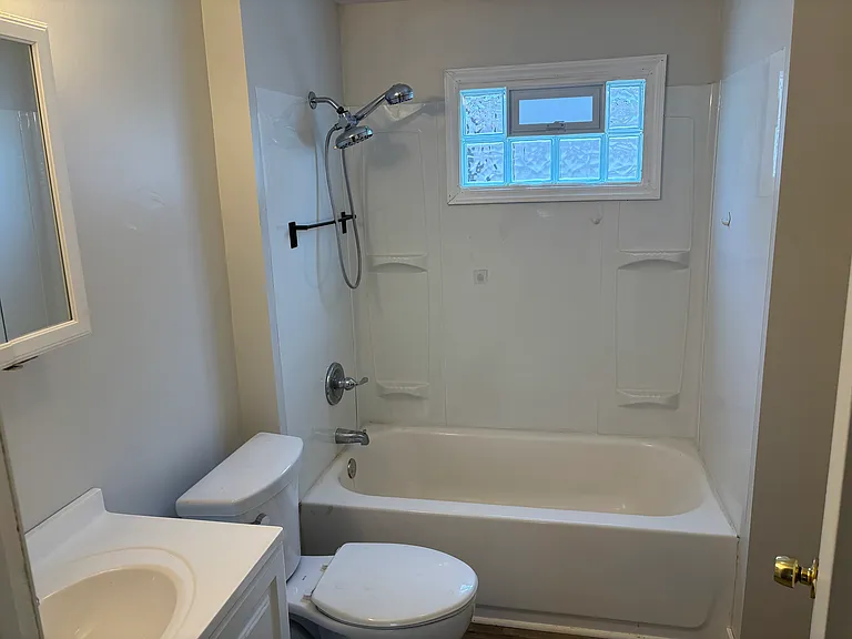 39 Kimmel Ave #1 — Photo 7