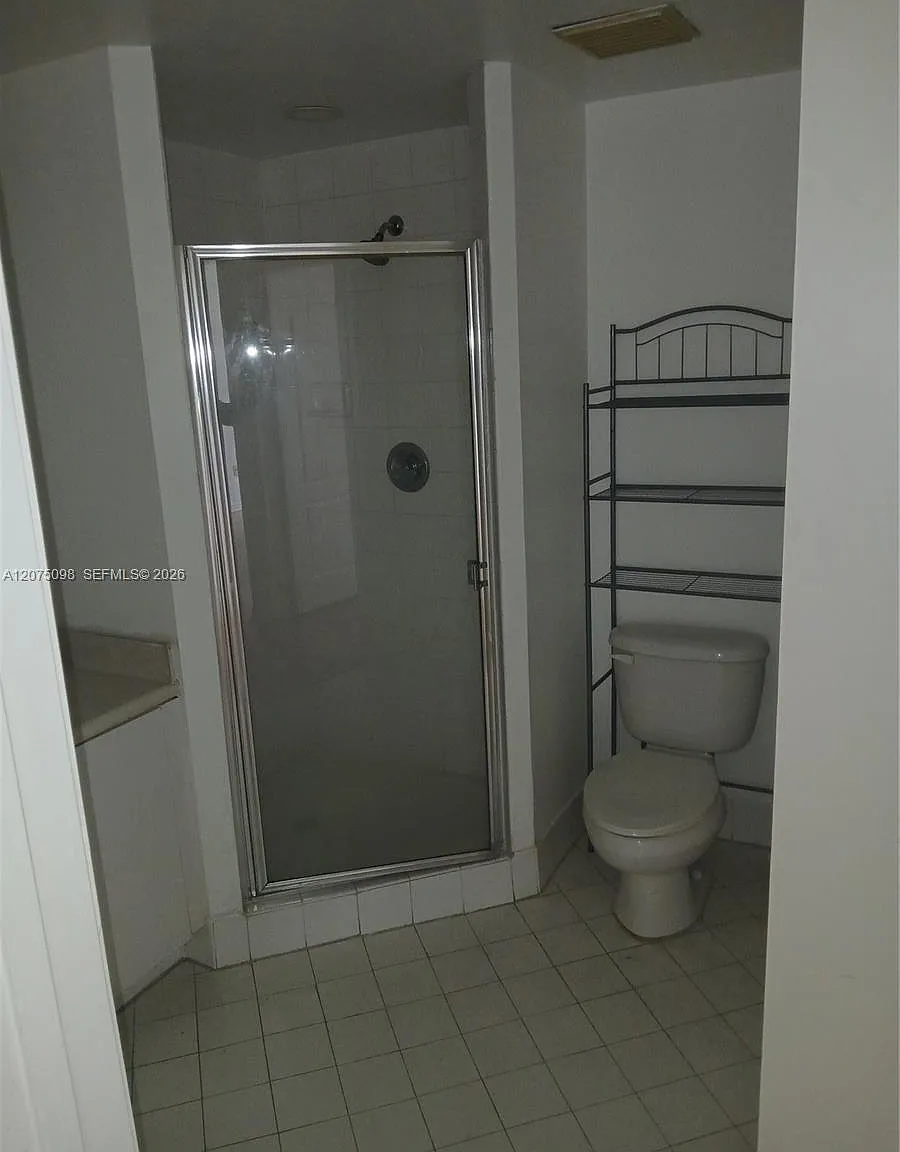 Blue Lagoon Condo — Photo 4