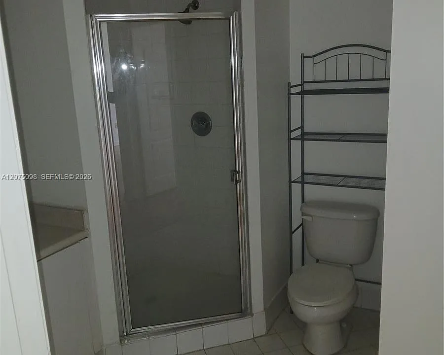 Building Photo 4