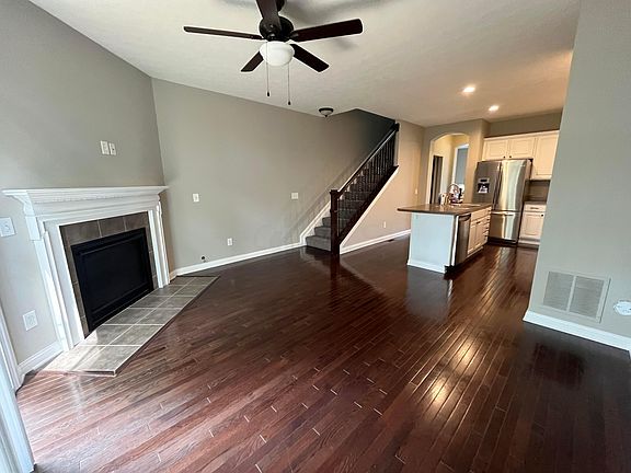 2nd image of 2787 Acarie Dr