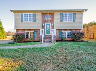 374 Dunivan Dr, Rustburg, VA 24588