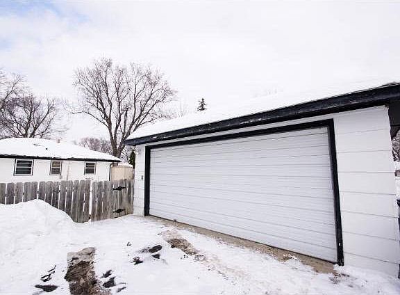 2nd image of 1505 E 62nd Street