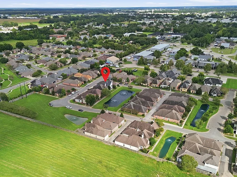 406 Harbor Bend Blvd — Photo 40