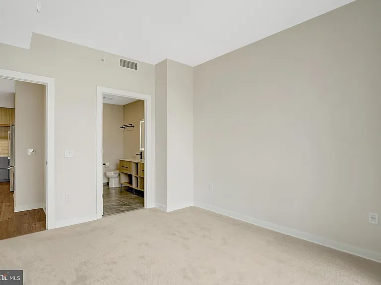 255 W Falls Station Blvd #510 — Photo 26