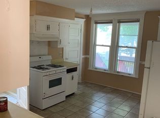 140 Cedar Lake Rd N, Minneapolis, MN 55405