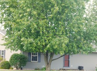 107 S 4th St, Tolono, IL 61880