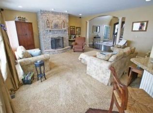 6N140 E Sunset Views Dr, St Charles, IL 60175