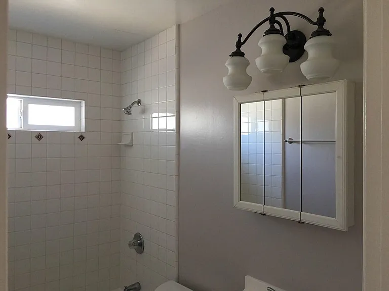405 N Marengo Ave #9 — Photo 22