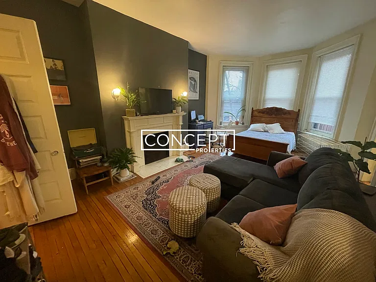 379 Commonwealth Ave #7CP — Photo 4