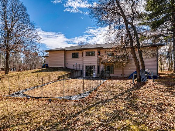 3rd image of 607 Maple Ridge Ct NW